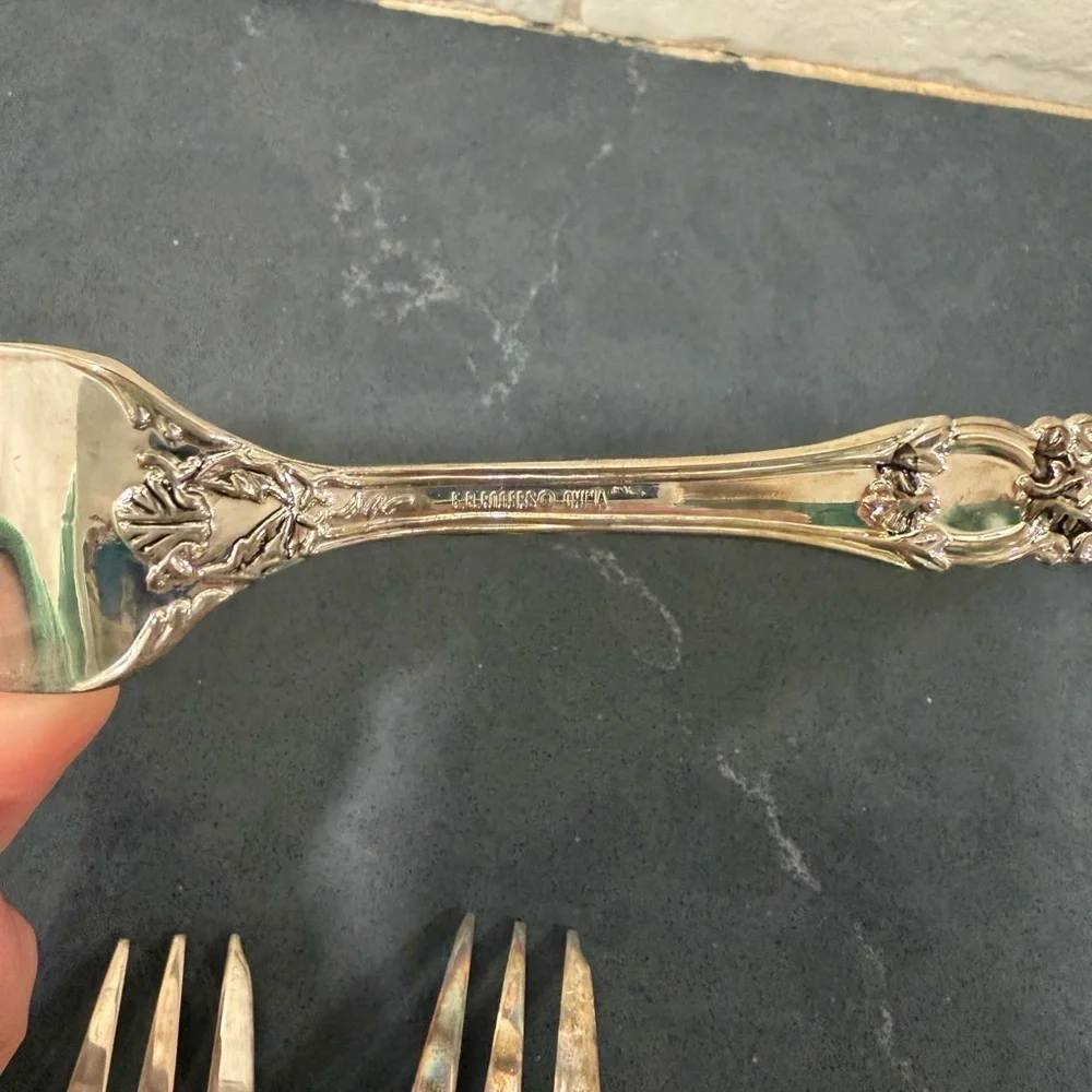 Vintage Rogers French Rose Floral Silver Plated Fork Set 12 pcs